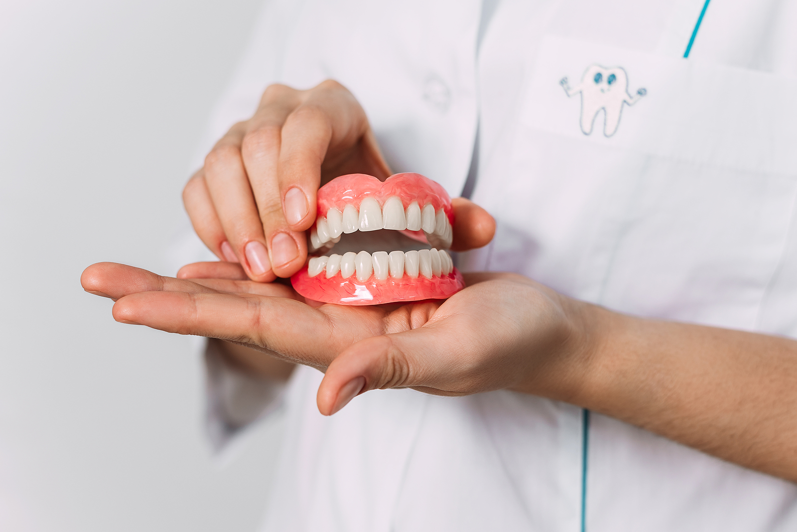 7 Commonly Asked Dentures Questions